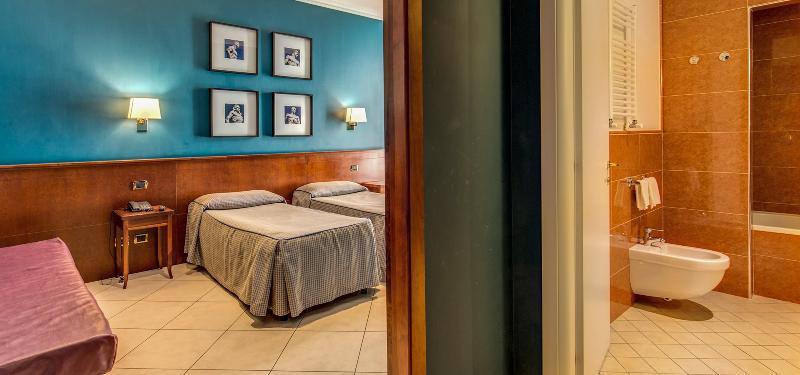 Taormina Hotell 2*