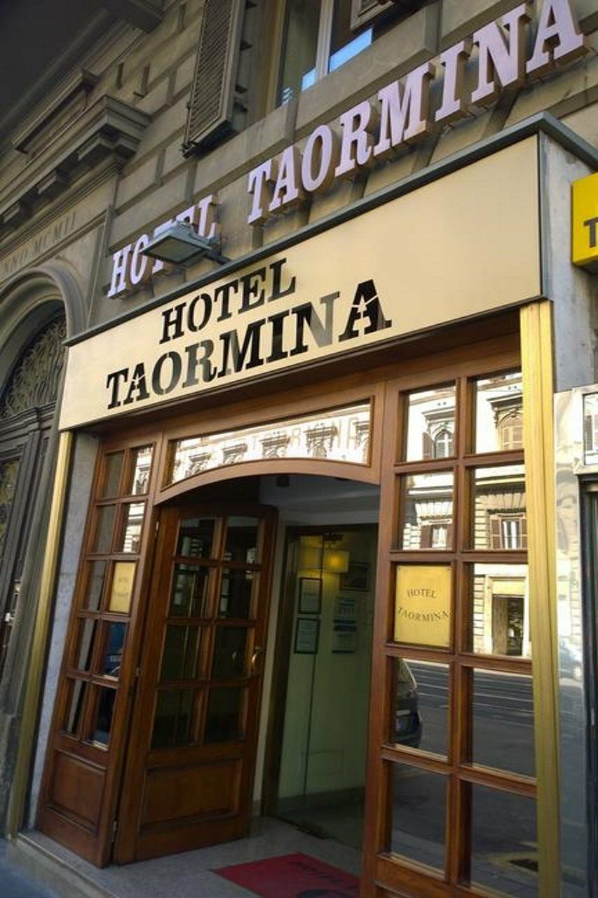 Taormina Hotell 2*